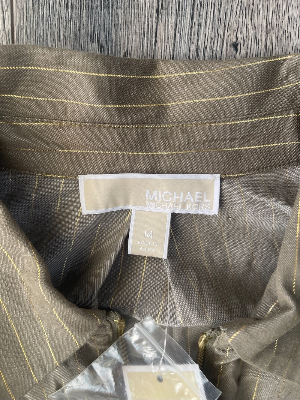 Michael Kors Safari green Top with Gold Pinstripes - Picture 10 of 14